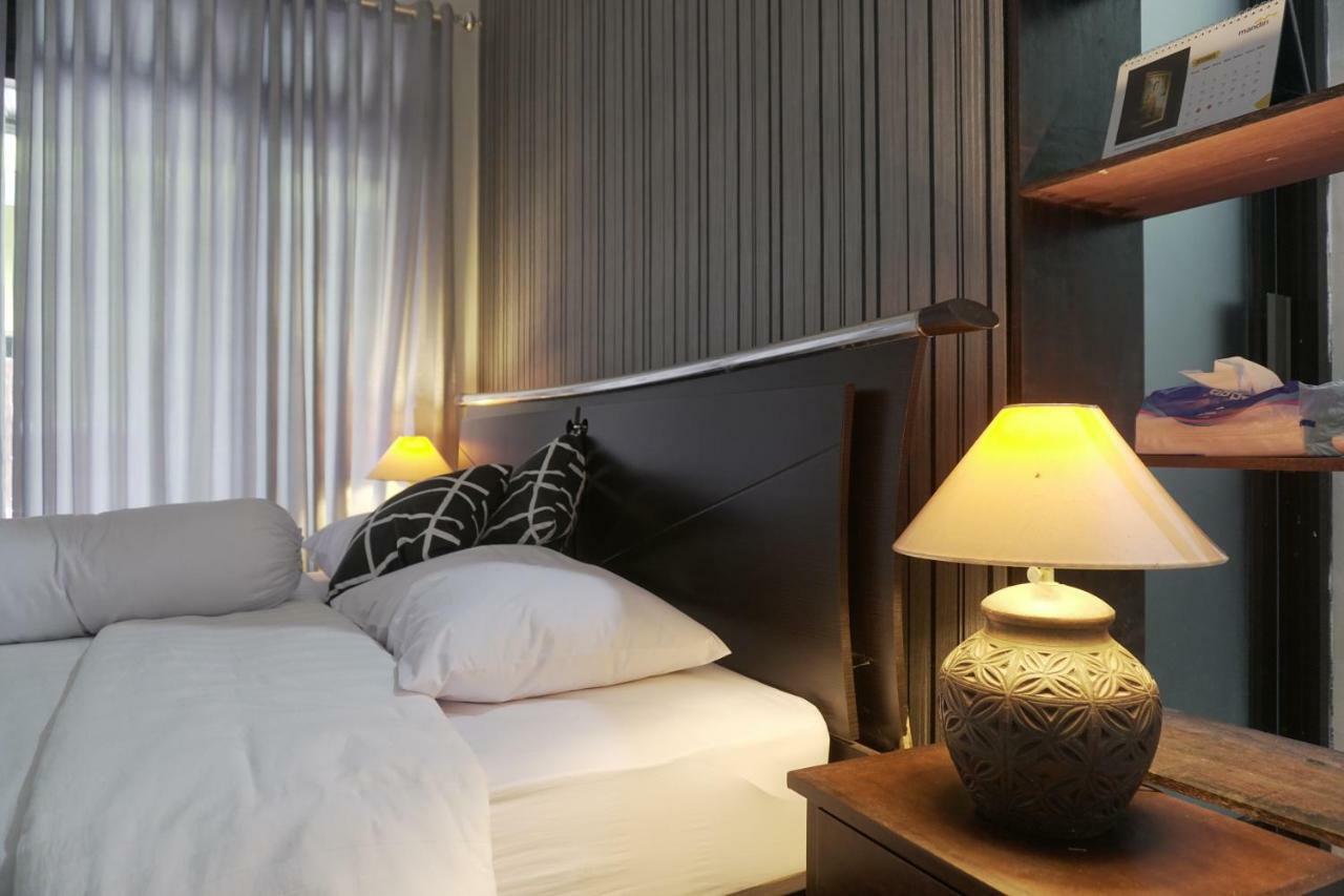 Sayana Homestay Sleman  Zewnętrze zdjęcie